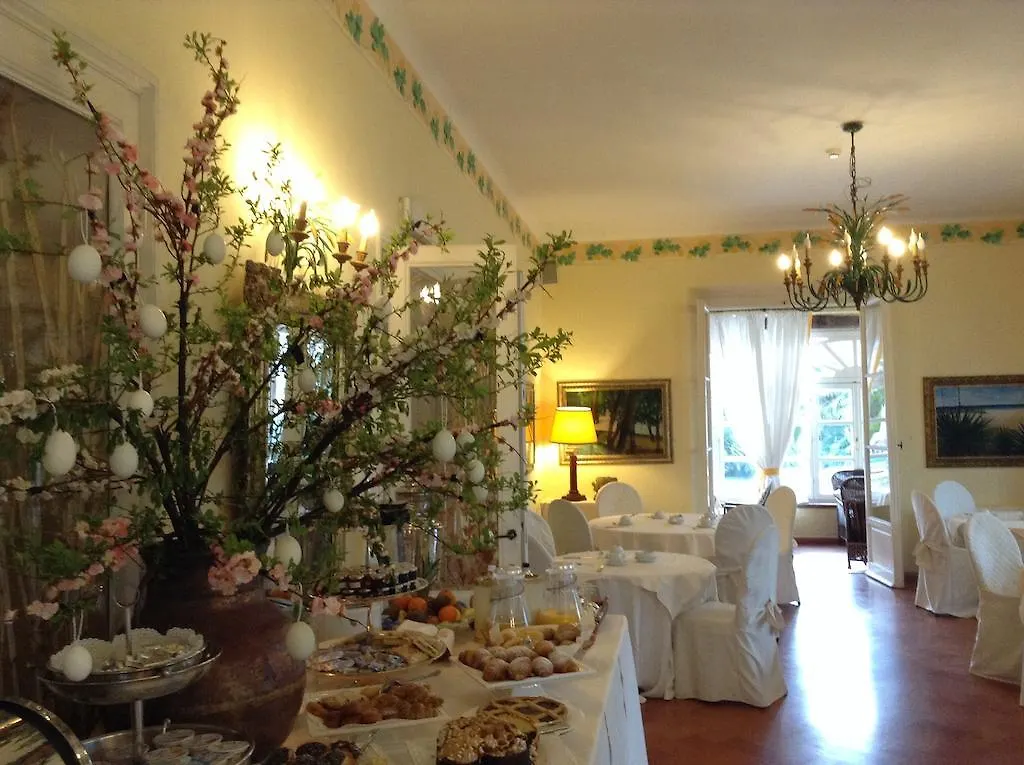 Hotel Villa Maremonti Marina di Massa 4*,
