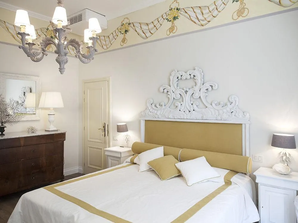 מרינה די מסה Hotel Villa Maremonti